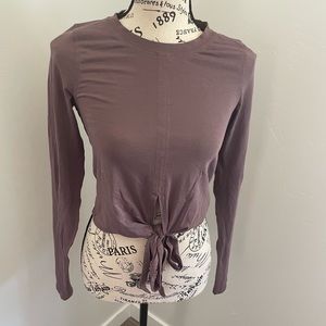Lululemon top